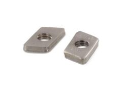 200 x Gewindeplatten Edelstahl A4 - M8 (für Profile 28/38, 28/28, 28/15, 28/12, 26/26)